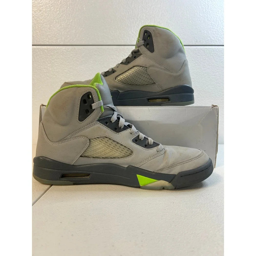 Air Jordan 5 Retro Green Bean 2022 Silver Grey Mens Size 11.5 #2467
